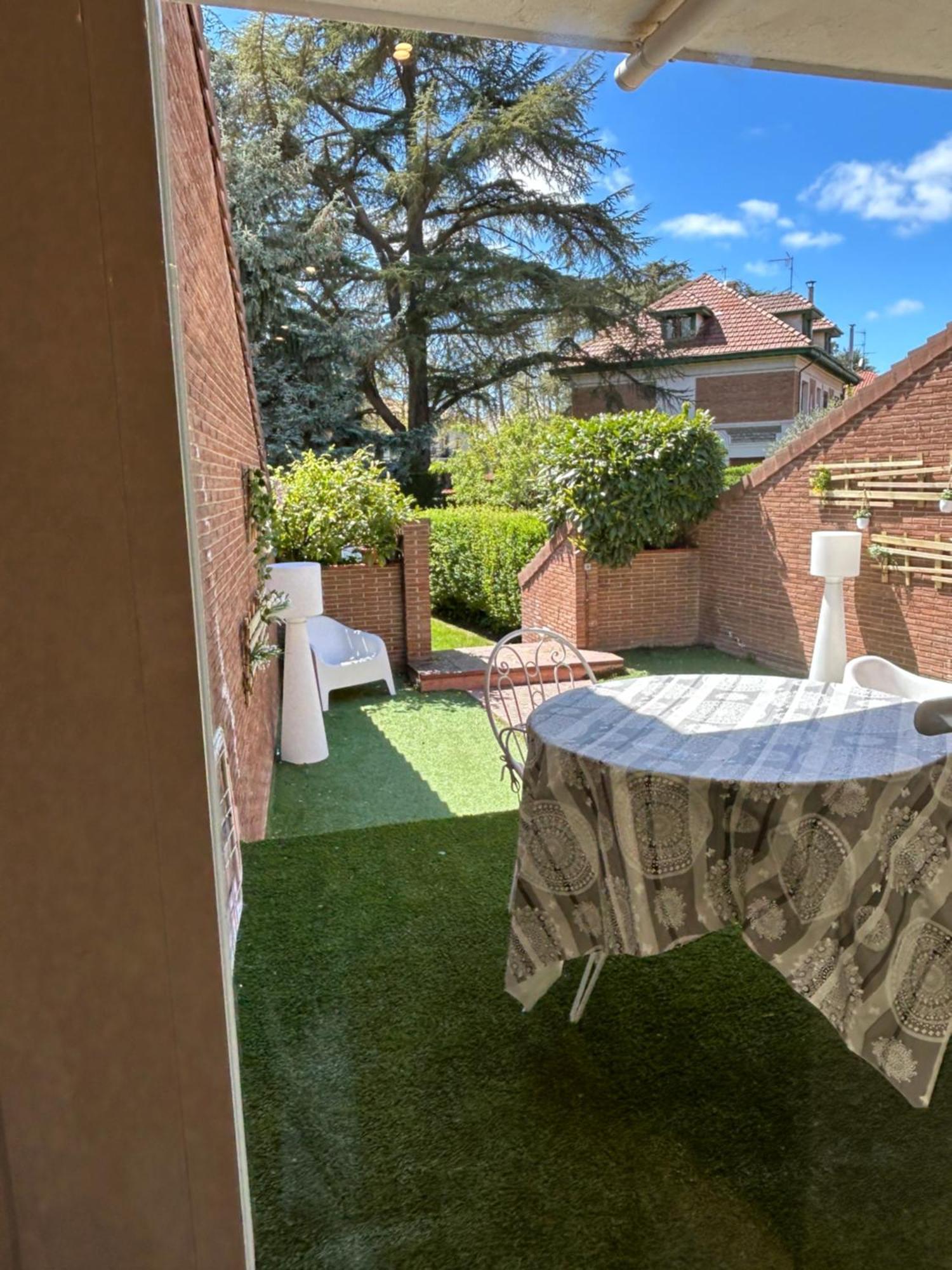 Castellana Jardin 1 Y 2 Parking Y Piscina Gratis!! Burgos